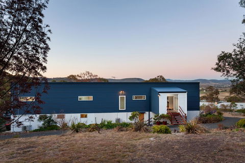 Tolpuddle Villa - Accommodation Sunshine Coast 0