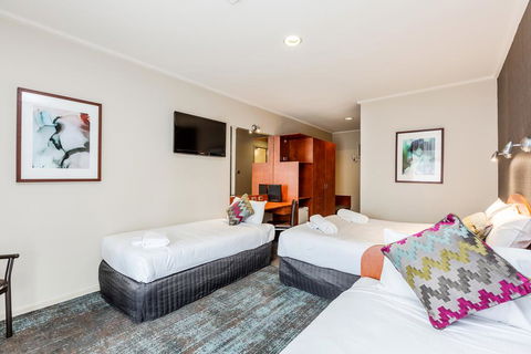 Tonsley Hotel - Accommodation Sunshine Coast 3