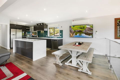 Top Class Beach Front Tootgarook - Accommodation Sunshine Coast 2