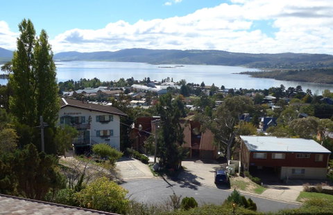 Top Deck - Accommodation Sunshine Coast 1