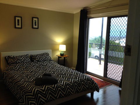 Top Of Alex - Amazing Views - Accommodation Sunshine Coast 3