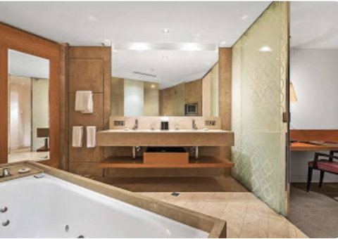 Top Private Service, Business Reception, Alternative Travel - Accommodation Sunshine Coast 3