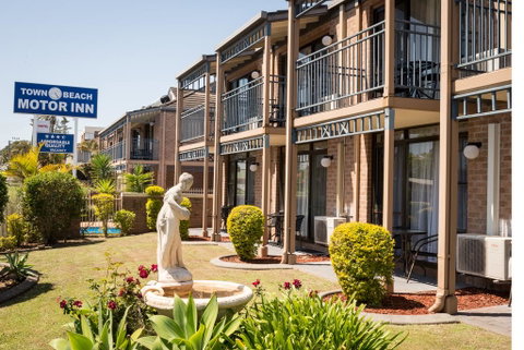 Town Beach Motor Inn Port Macquarie - Accommodation Sunshine Coast 0
