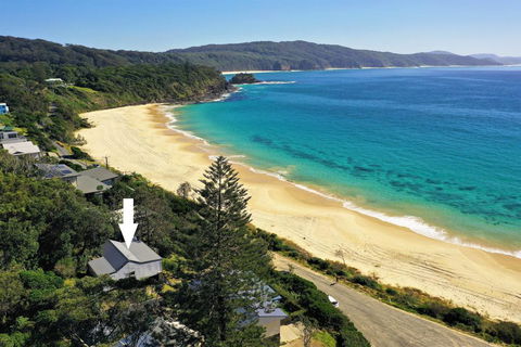TRADEWINDS - Accommodation Sunshine Coast 0