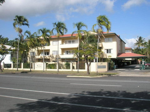 Tradewinds McLeod Holiday Apartments - Accommodation Sunshine Coast 0