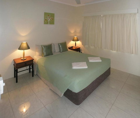 Tradewinds McLeod Holiday Apartments - Accommodation Sunshine Coast 2
