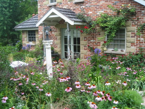 Trafalgar B&B - Accommodation Sunshine Coast 2