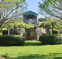 Tree Elle Retreat - Accommodation Sunshine Coast