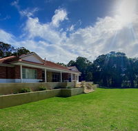 Treetops Holiday Retreat - Accommodation Sunshine Coast