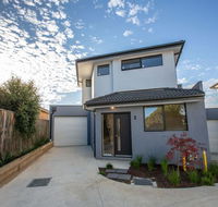 Trendy sweet home 4BedsBlackburn South - Accommodation Sunshine Coast