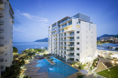 Trilogy On The Esplanade. Room With A View! - Accommodation Sunshine Coast 0
