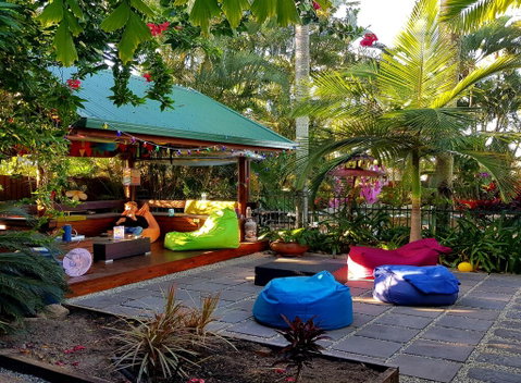 Tropic Days Boutique Hostel - Accommodation Sunshine Coast 2