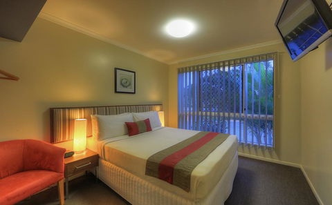 Tropixx Motel & Restaurant - Accommodation Sunshine Coast 3