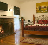 Tudor Cottages - Accommodation Sunshine Coast
