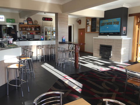 Tumut Star Hotel - Accommodation Sunshine Coast 1