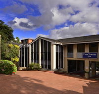 Twin Towers Inn - Accommodation Sunshine Coast