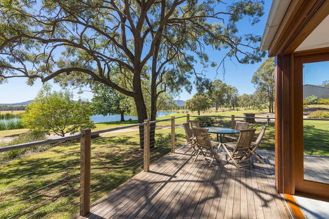 Two Doors - Accommodation Sunshine Coast 0