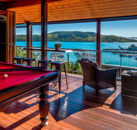 Uisce Luxury Holiday House With Jacuzzi Pool Table Cinema Premium Foxtel And Two Buggies - Accommodation Sunshine Coast