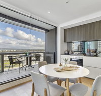 Ultra-Modern Luxury With Views At Kai Waterfront - Accommodation Sunshine Coast