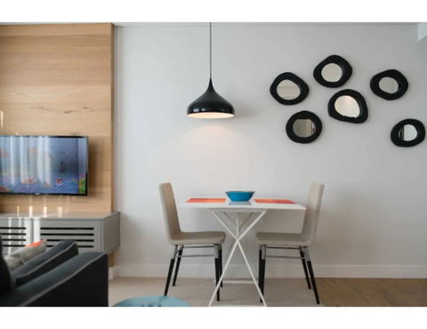 Ultrachic Executive Beach Apartment - Accommodation Sunshine Coast 1
