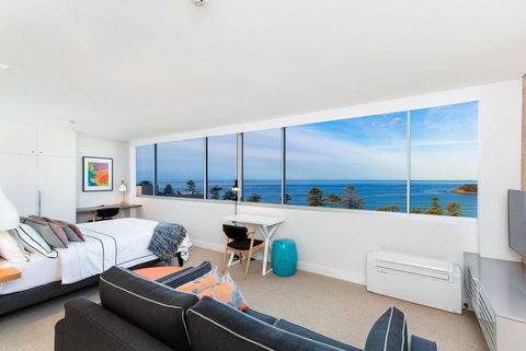 Ultrachic Executive Beach Apartment - Accommodation Sunshine Coast 0