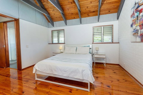 Unique Getaway 300m To Bribie Foreshore, Bongaree - Accommodation Sunshine Coast 0