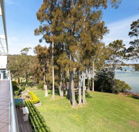 Unit 1 44 Danalene Pde fantastic waterfront property with air con