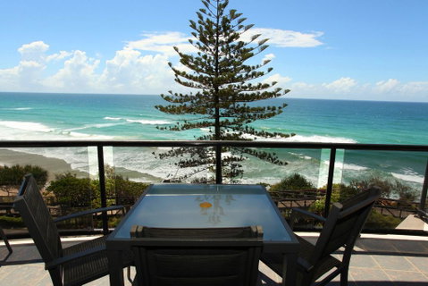 Unit 10, Phoenix Apartments, 1736 David Low Way, Coolum Beach - Accommodation Sunshine Coast 1