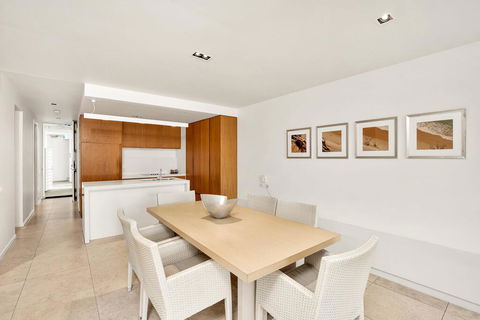 Unit 106 Plantation Resort - Rainbow Beach, Walk To Beach, Views, Aircon, Pool, Plantation Resort - Accommodation Sunshine Coast 3