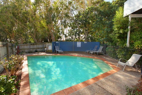 Unit 2, On The Park, 22 Frank Street Coolum Beach, 400 BOND, LINEN INCLUDED - Accommodation Sunshine Coast 1