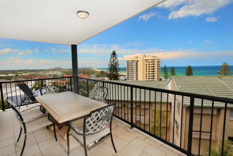 Unit 4, Beaumont Sur Mer, 13 - 15 Pacific Terrace Coolum Beach, 400 BOND, LINEN SUPPLIED - Accommodation Sunshine Coast 0