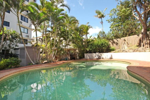 Unit 5, Phoenix Apartments, 1736 David Low Way Coolum Beach, LINEN INCLUDED, 500 Bond - Accommodation Sunshine Coast 1