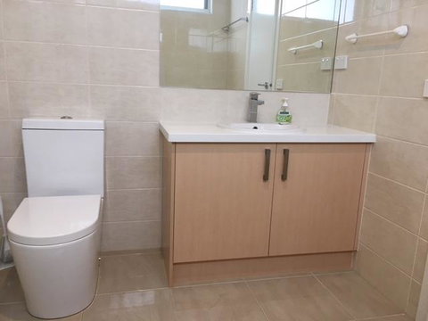 Unit2B - Accommodation Sunshine Coast 2