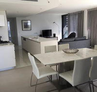 Upmarket Resort At Oracle Broadbeach URGC - Accommodation Sunshine Coast