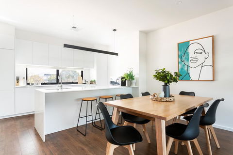 Urban Rest - Little Grenfell - Accommodation Sunshine Coast 2
