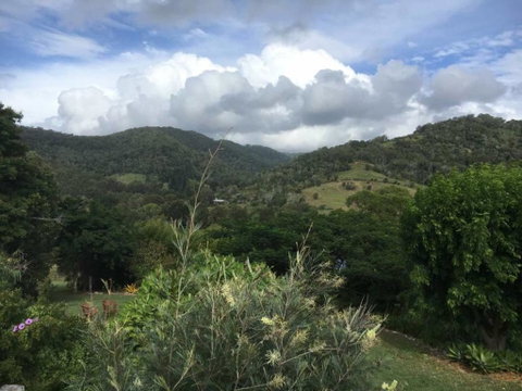 Valley View Cottages - Accommodation Sunshine Coast 0