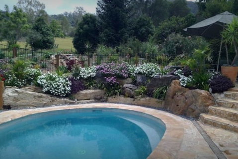 Valley View Cottages - Accommodation Sunshine Coast 2