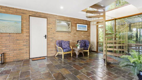 VIEWS AT MCCRAE..... - Accommodation Sunshine Coast 1