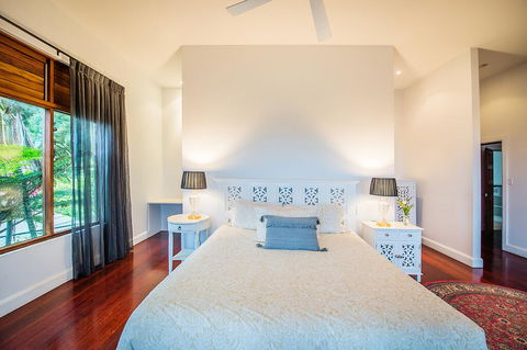 Villa Vivante - Accommodation Sunshine Coast 3