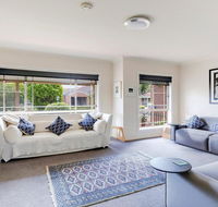 Walling-Clifton Gardens - backing onto golf course - Accommodation Sunshine Coast