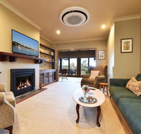 Wangi Waterfront Delight 4br Waterfront Reserve Home - Accommodation Sunshine Coast