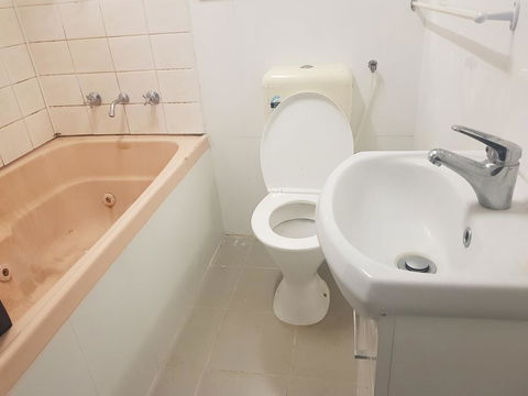 Warm Friendly Family Environment In Braybrook - Accommodation Sunshine Coast 1