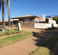 Warrego Motel - Accommodation Sunshine Coast