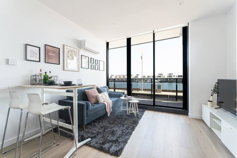 Waterfront Apt On Mel Collins Street#3 - Accommodation Sunshine Coast 2