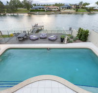 Waterfront Entertainer - Accommodation Sunshine Coast