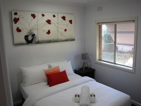 Clarke Street - Accommodation Sunshine Coast 9