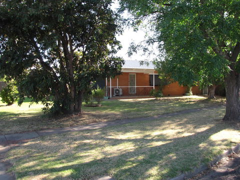 Clarke Street - Accommodation Sunshine Coast 18