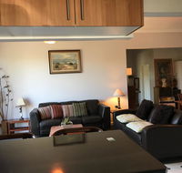 Hills Creek Holiday Home - Accommodation Sunshine Coast