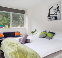 Melbourne Villa - Accommodation Sunshine Coast