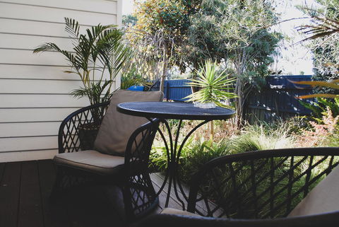 Bed Of Roses - Accommodation Sunshine Coast 25